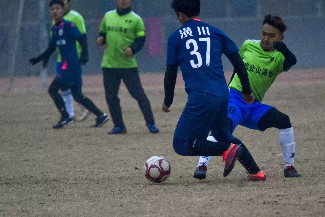 「山鬼」2018荣业杯信阳市第二届足球超级联赛冠亚军争夺战