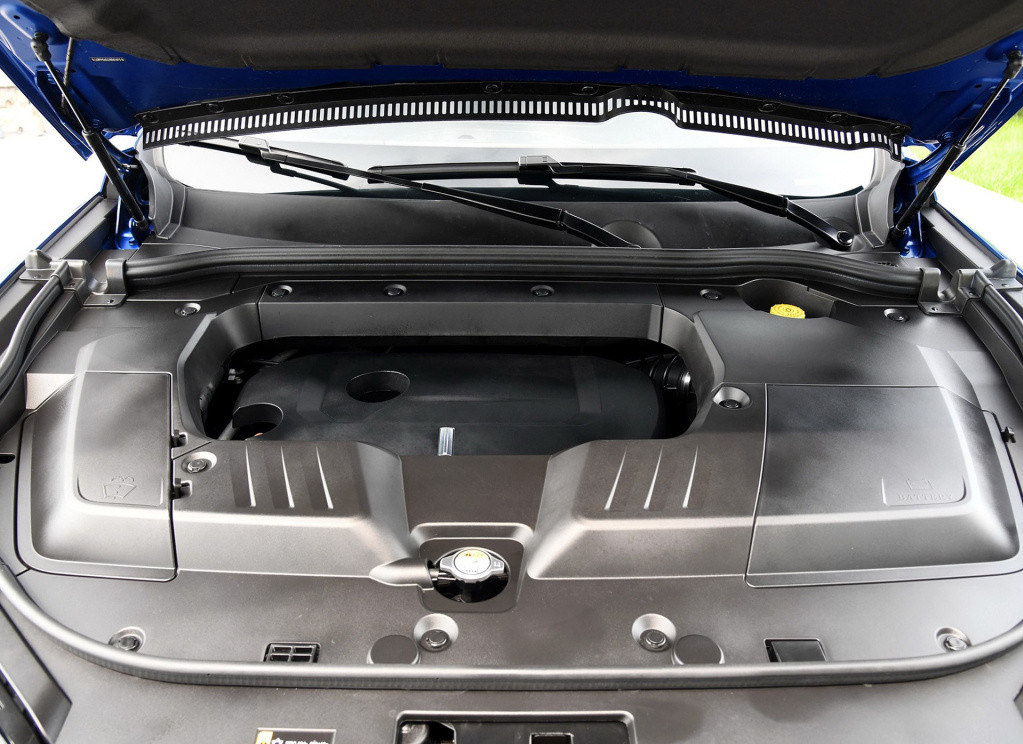 国际范的长城SUV，配12喇叭+多层隔音，已成国产高端SUV销量冠军