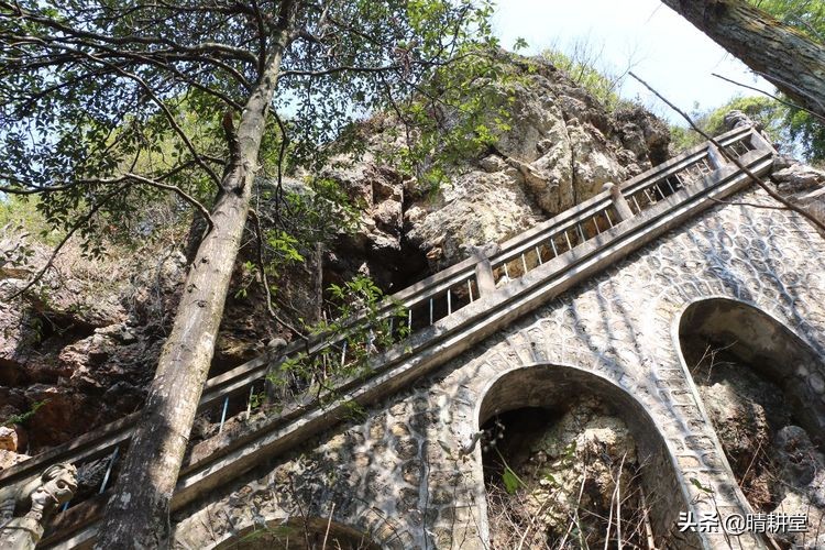 赣州峰山附近一日游自驾游景点,赣州峰山美景