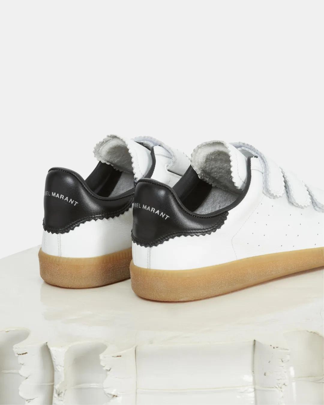 德训鞋奶油蓝白,白百何黑色德训鞋穿搭