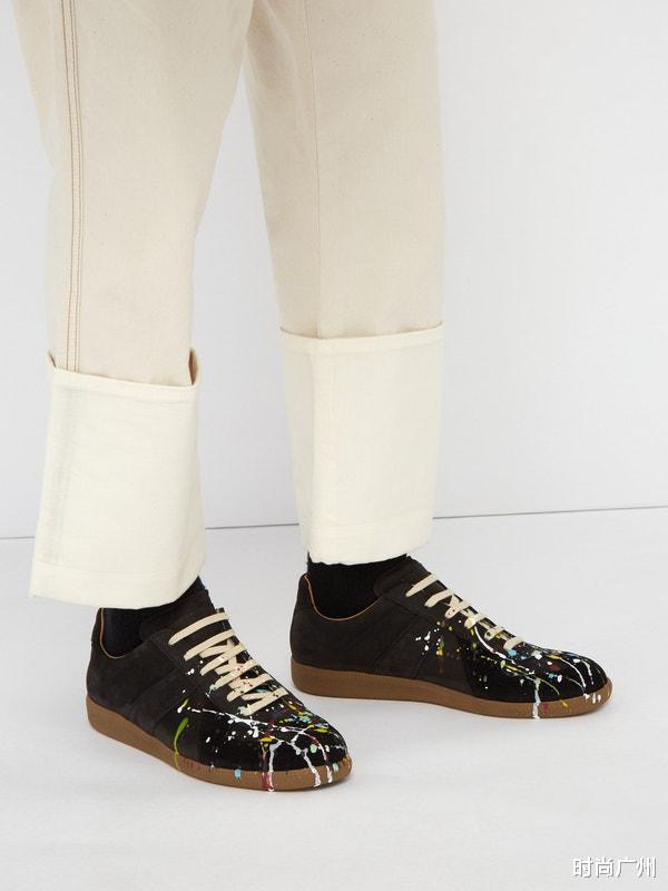 染绿涂污做旧剪烂，破烂版竟比原版还贵？品牌在偷笑