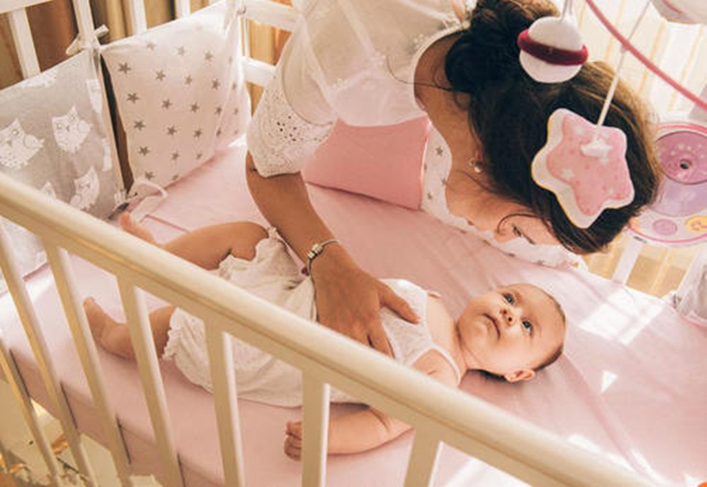 吃母乳的宝宝吃奶粉只能吃50ml,为什么宝宝吃完母乳再吃奶粉才睡