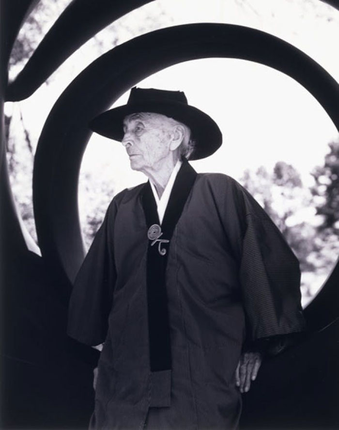 亚历山大考尔德的艺术风格,亚历山大考尔德