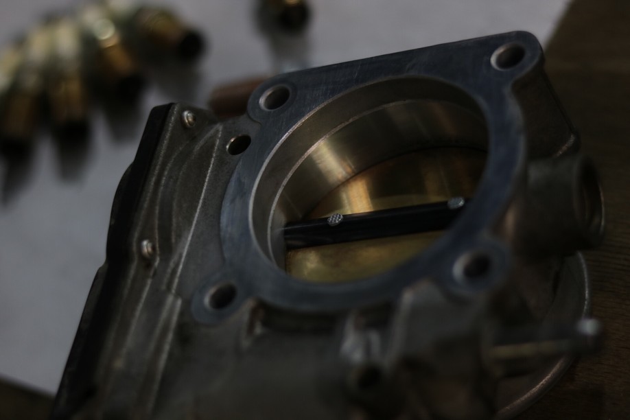 怪兽修车:修复一辆09款中东版丰田霸道,最终旧车变新车