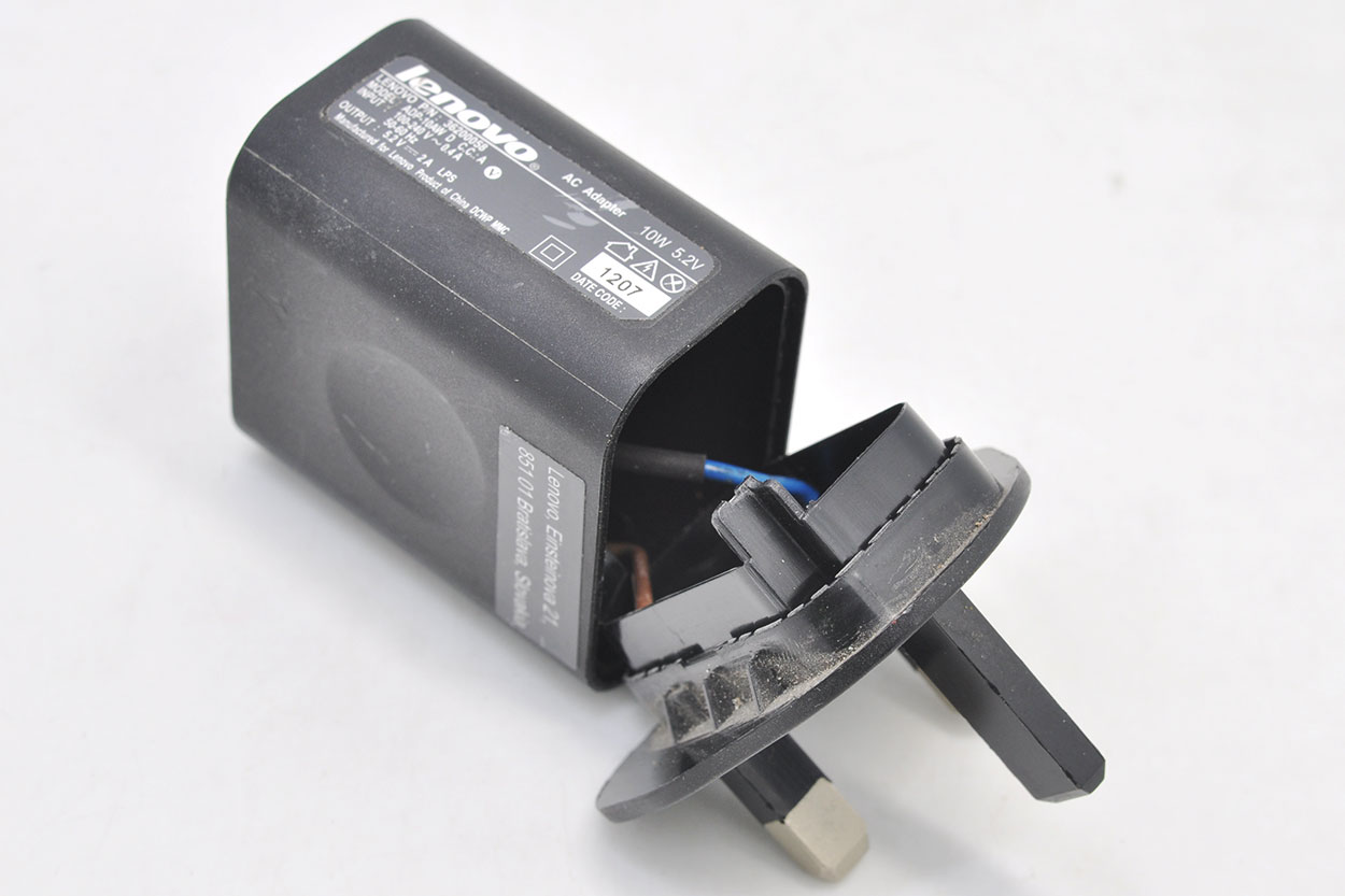 联想68w充电头拆解,联想68瓦手机充电头拆解