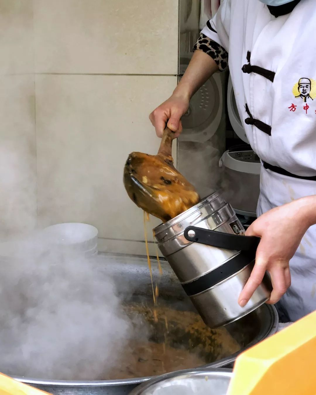 24小时丨郑州,一座被胡辣汤耽误的城市