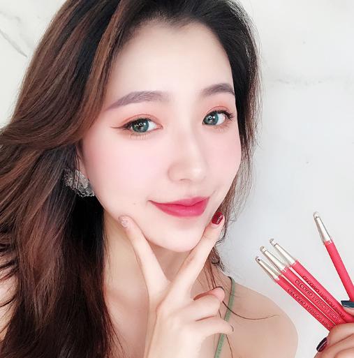 唐嫣古装红衣画眉,唐嫣孕期状态是什么样子的