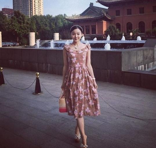 马龙微博官宣夏露,中国女排主教练马龙为何娶了夏露