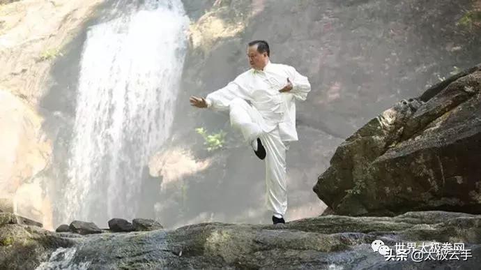 24式太极拳分解教学初学者,太极拳56式教学完整初学者