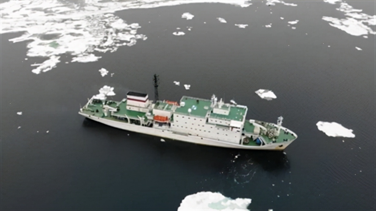 加拿大这回不扣人改扣船了，俄罗斯科考船遭殃，被“二房东”坑惨
