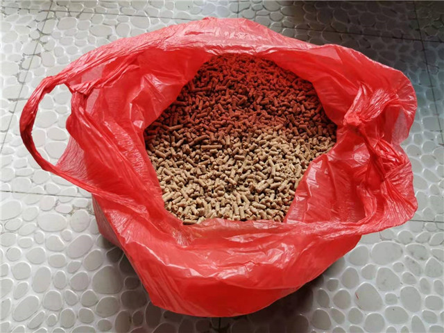 冬季黑坑罗非鱼如何开饵料,自制黑坑罗非鱼饵料怎么调