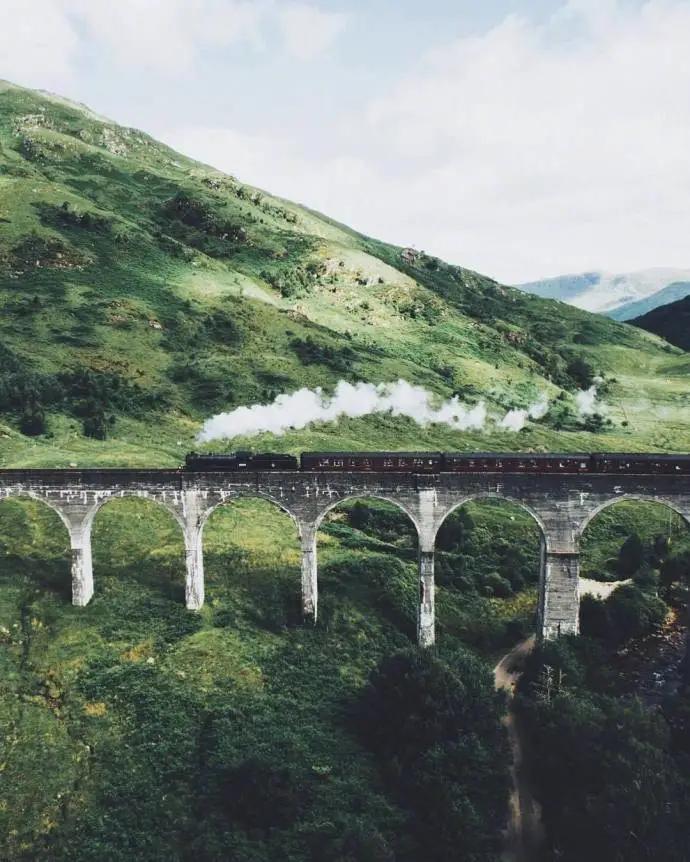 留学生的梦中圣地、神奇故事迭出，爱丁堡大学到底有什么魅力？