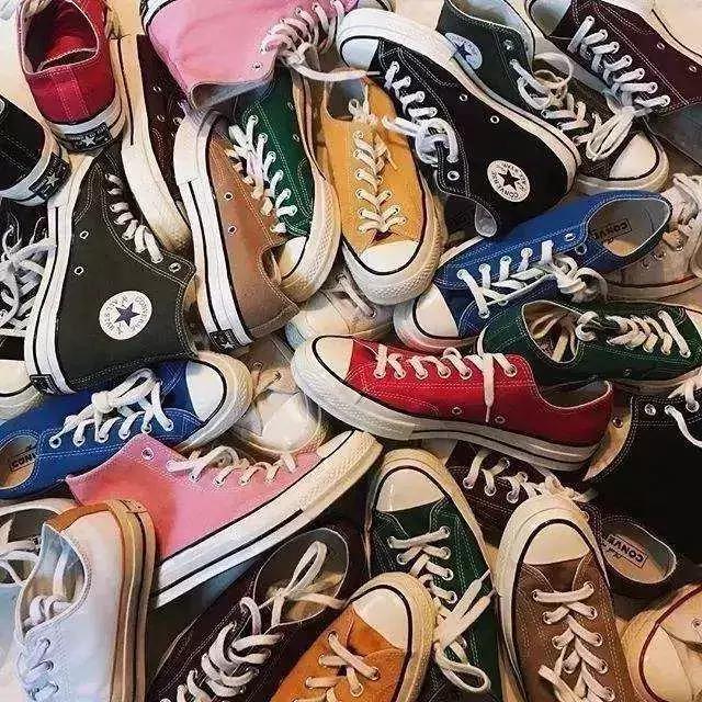 呼和浩特这家商场卖“仿名牌”，商场工作人员：并不觉得有问题