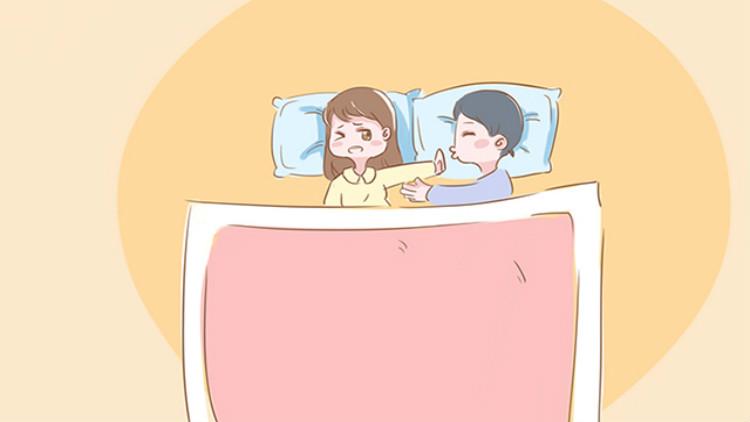 哺乳期来月经就一点点怎么回事,哺乳期妈妈来月经吃什么好