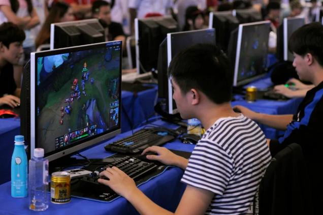 一支东拼西凑的战队ig,英雄联盟ig打国家队