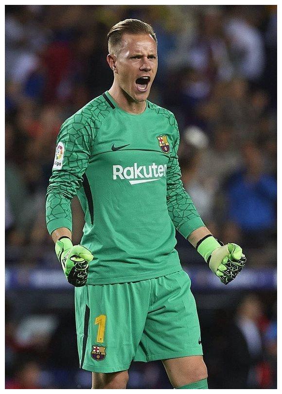 世界足坛现役十大门将名单,现役足坛十大门将奥布拉克