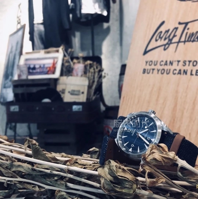 网友晒自己微信好友数量,网友晒1300手表