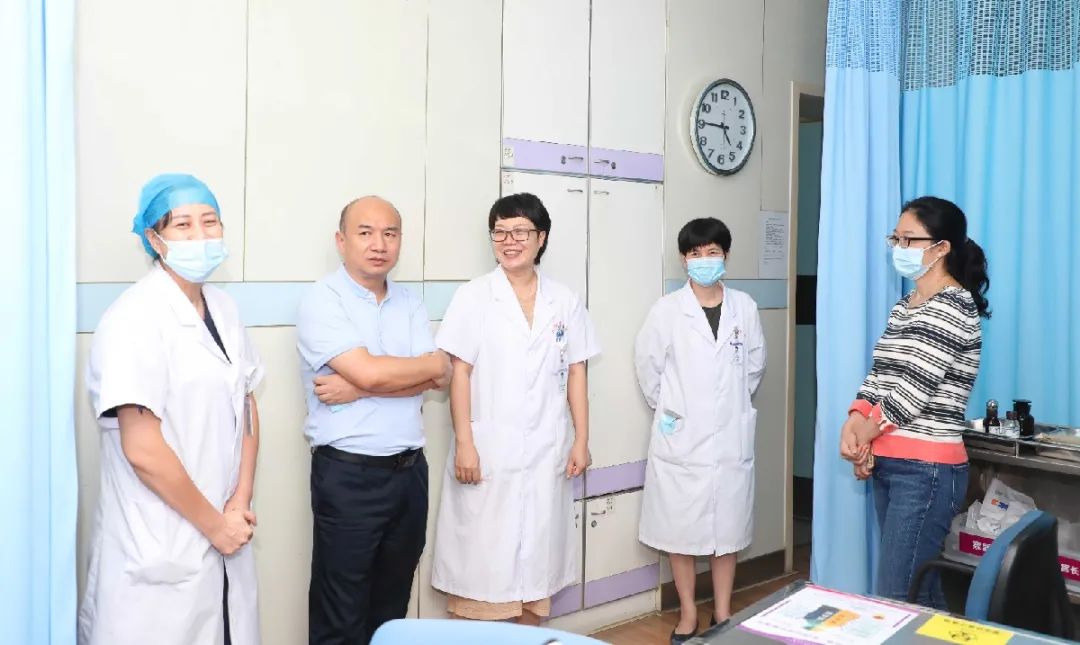 小手拉大手专项整治,小手拉大手预防秋季传染病