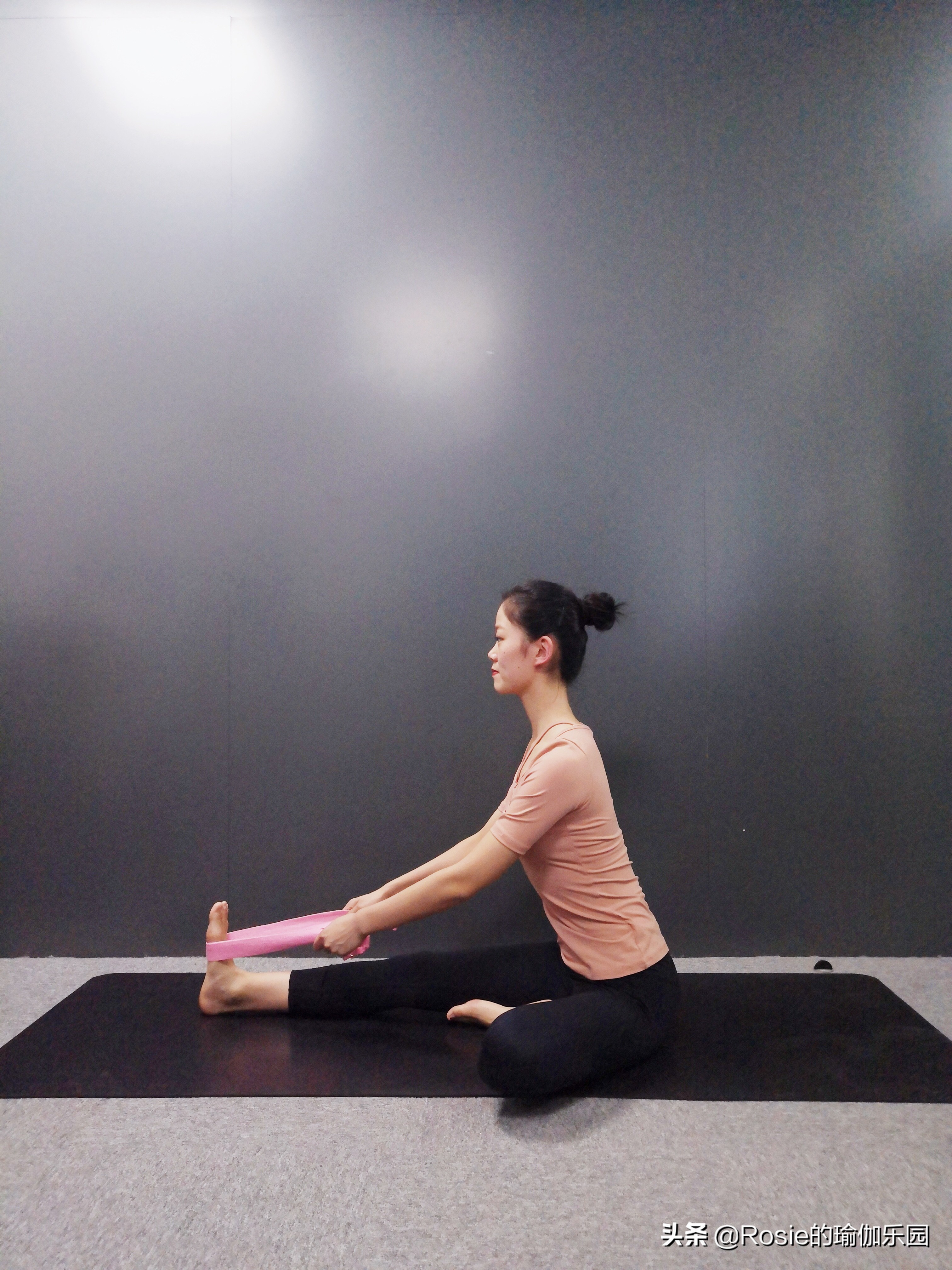 爱穿高跟鞋带来的烦恼,爱穿高跟鞋如何保护脚