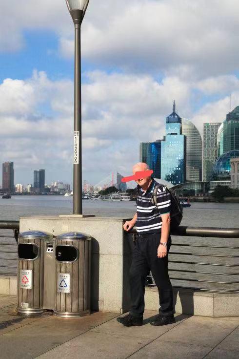 陪美籍同事五一节出游：阿迪、耐克店人员爆满，老外的话很打脸