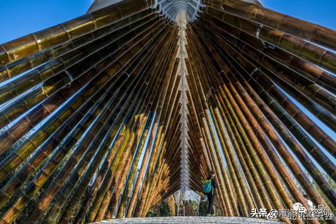 画世园会墙绘图,世园会陶瓷花墙