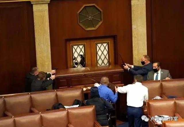 美国红脖子是什么群体,美国军队里的红脖子