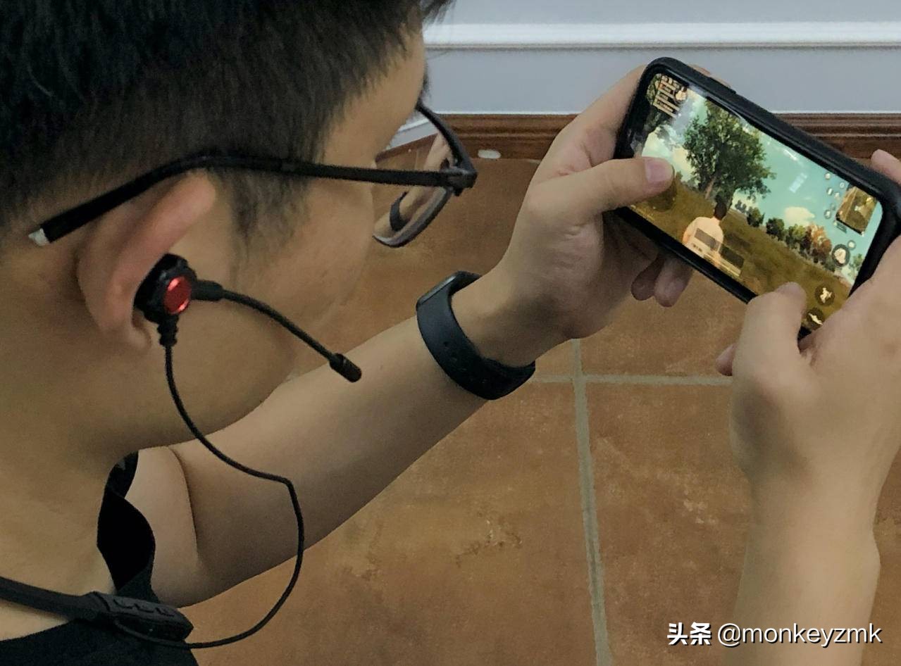 吃鸡快人一步：维迪声ES12挂脖式蓝牙游戏耳机体验评测