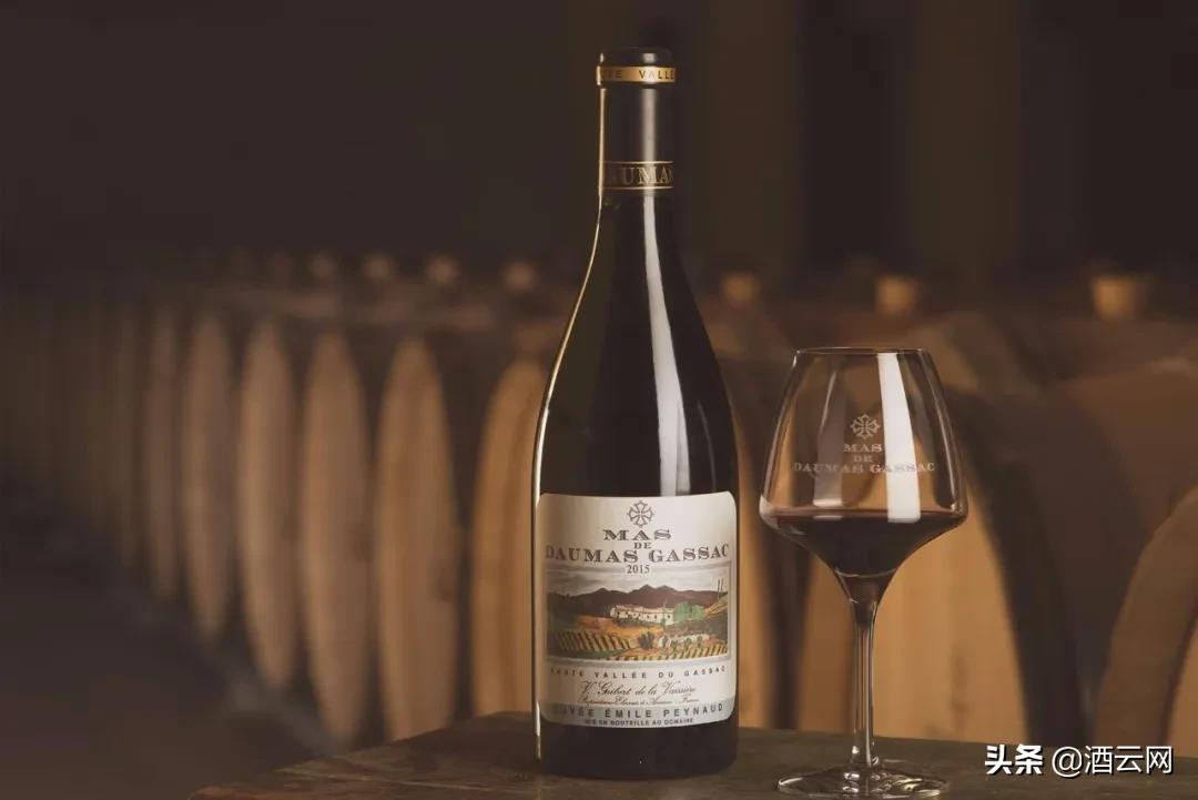 如何购买性价比高的葡萄酒 (葡萄酒推荐性价比高好喝)