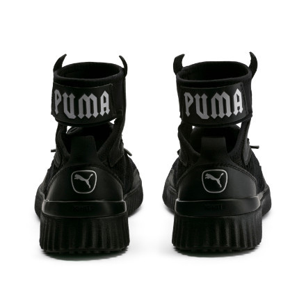 puma粉色蕾哈娜搭配袜子,puma蕾哈娜袜套