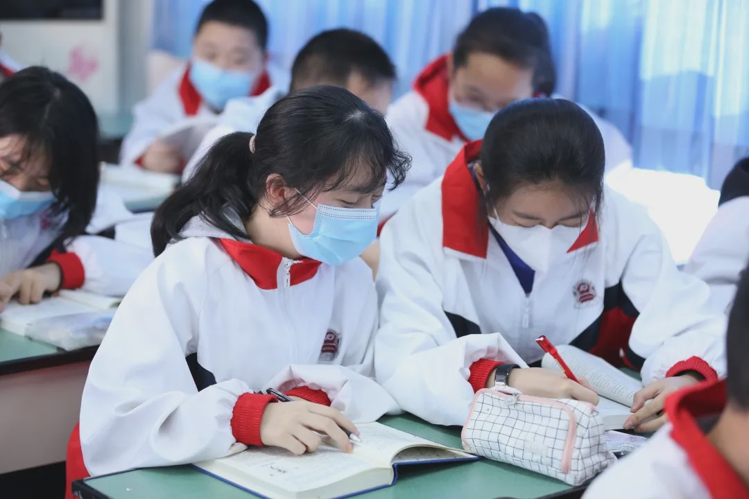 中学生偏科的原因及解决方法,中学生偏科怎么办