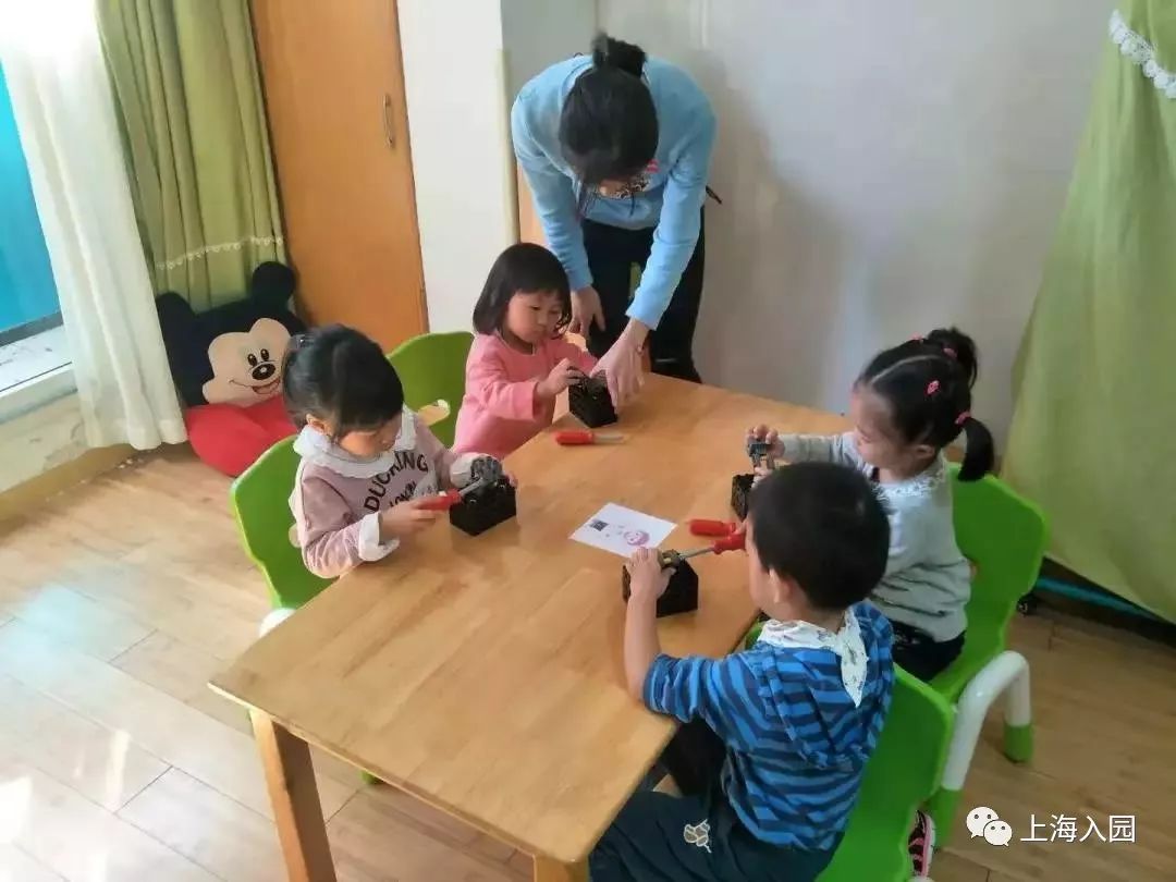 上海幼儿园有晚托班负责接孩子吗,上海小学生晚托机构