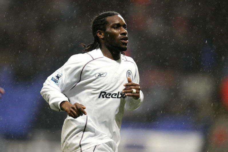 非洲小鸟奥科查，一个把足球当魔术杂耍的中场大师