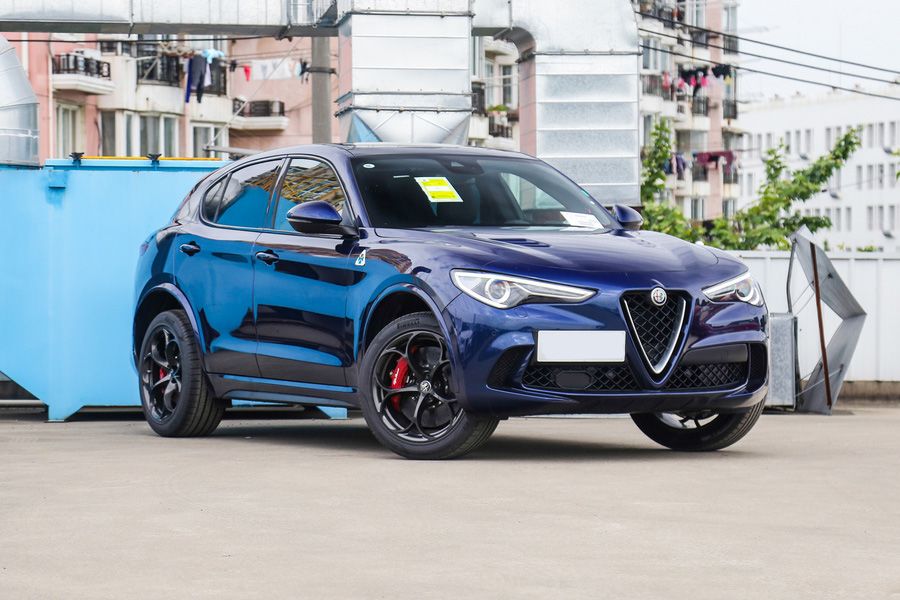 锐志3.0和2.5零百加速,丰田锐志13款2.5零百加速