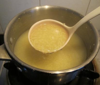 小米粥煮几分钟才能好,煮小米粥要撇掉浮沫吗