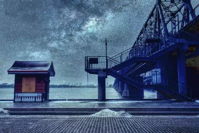 怎么用普通的手机拍出雪景大片,用手机原相机怎么拍雪景才好看