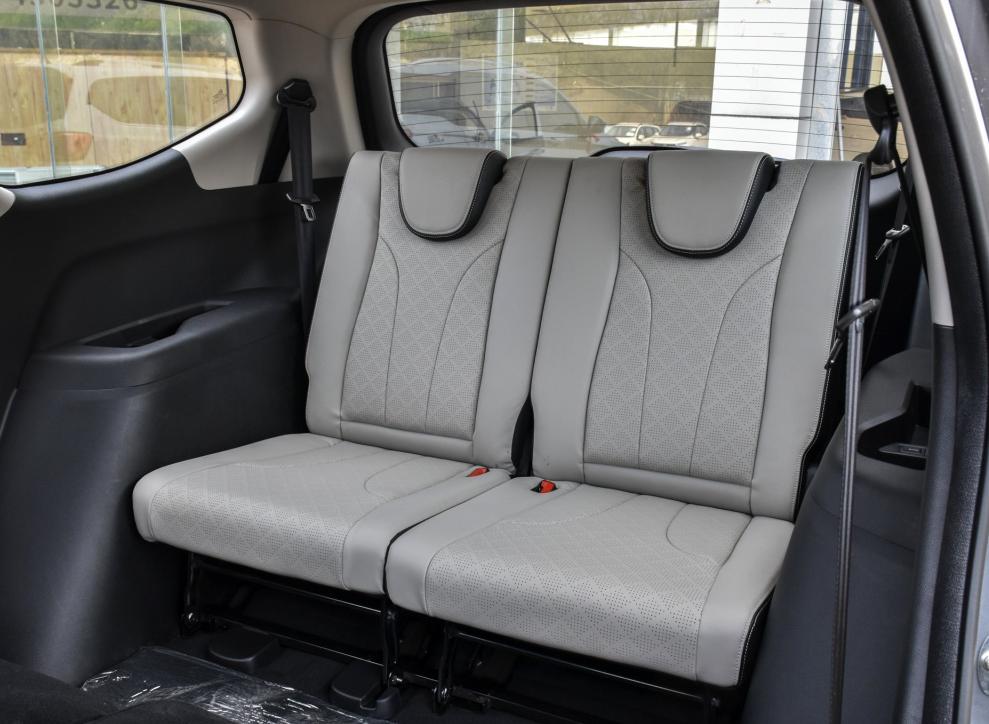 宝骏730车长几米宽几米,宝骏730新款中配7座功能