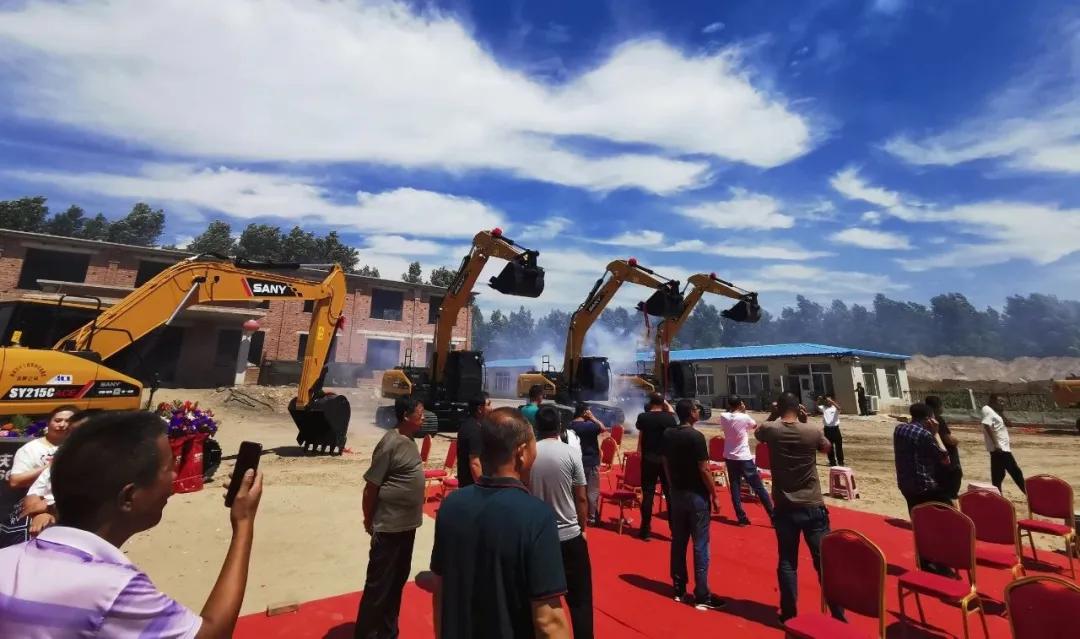 喜报：10台SY215ACE集体交机，这才是来自未来的挖机