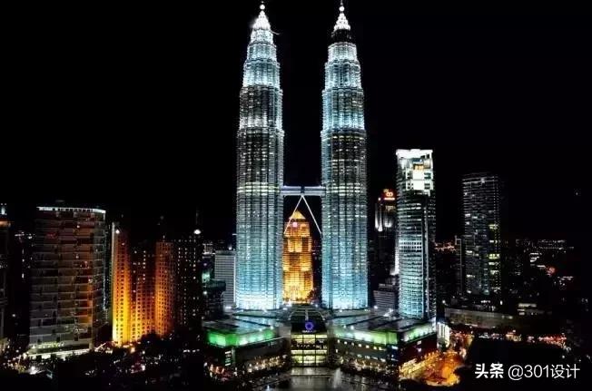 涓栫晫钁楀悕寤虹瓚澶у笀,鑷存暚澶у笀杩堝皵鏂埓缁存柉