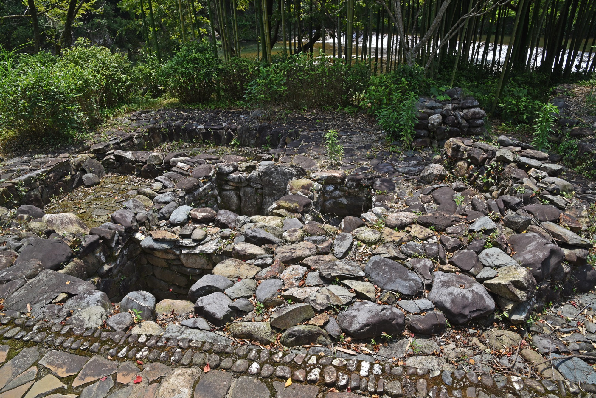 景德镇近代瓷器发展,千年瓷都景德镇有哪些瓷器