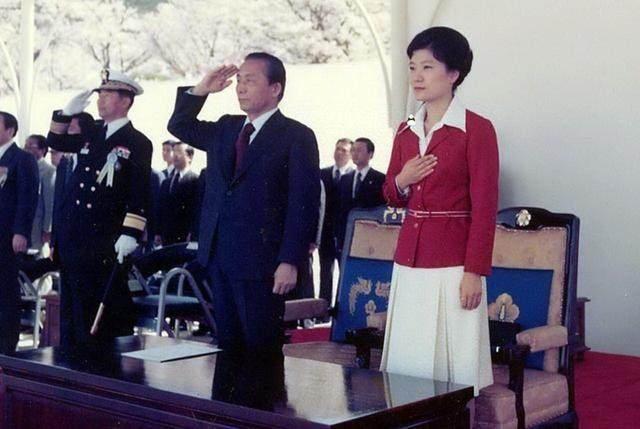 “嫁给韩国”的她入狱后现状如何?住12平米单间,4年未等到特赦