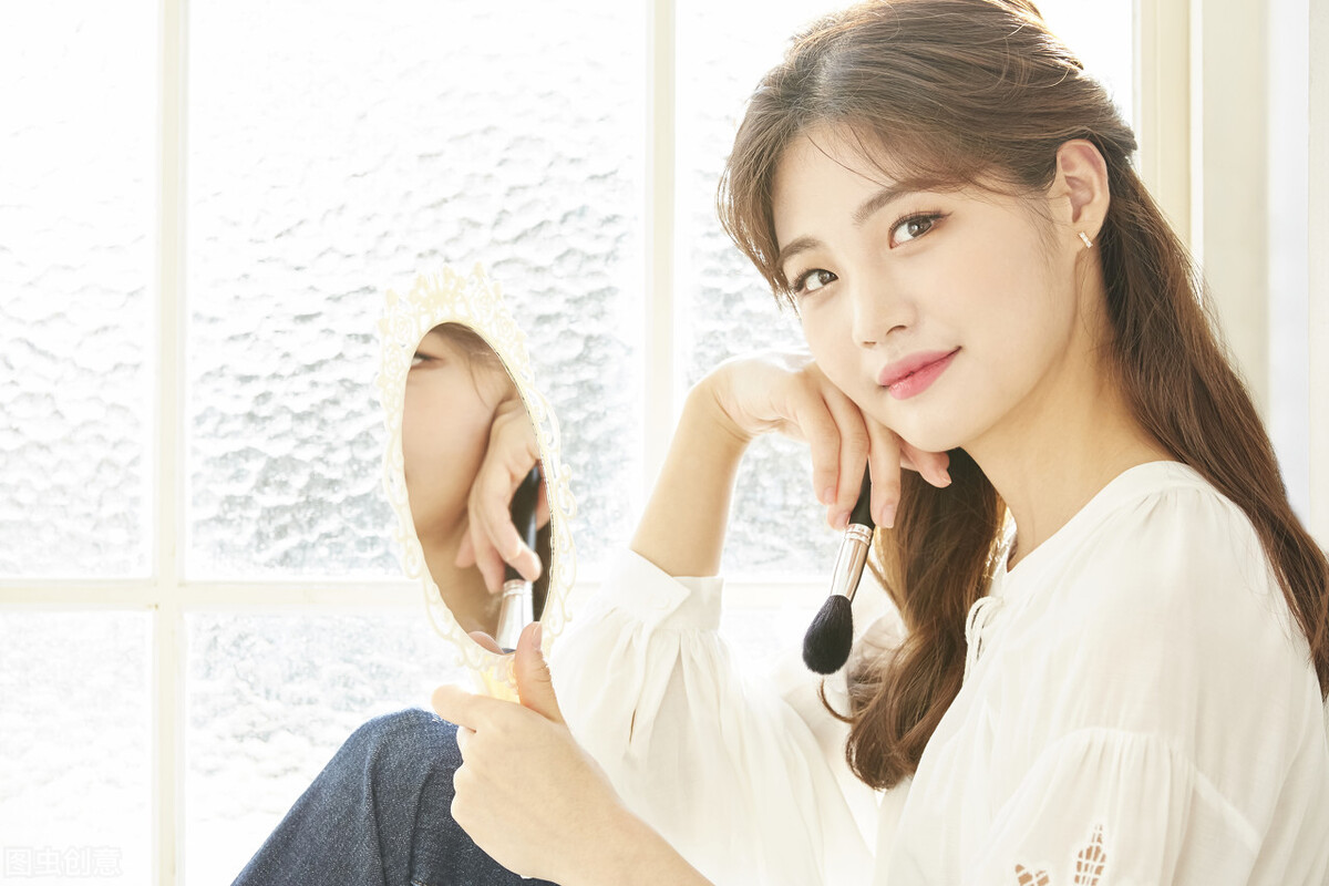 女明星整容脸垮了,容貌焦虑动刀整容案例