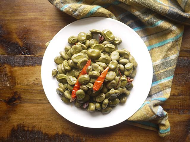 风味绝伦的蚕豆，一生都与好吃为伴，从葱油蚕豆始到下酒的兰花豆