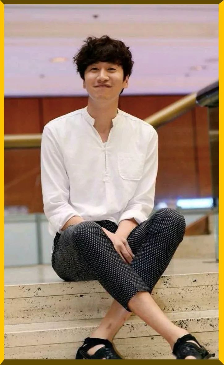 因为辱华跪地道歉的韩星,韩星被霸凌