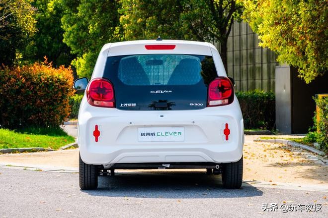 期待已久的平民轿车全新亮相,8年15万公里质保以哪个为底