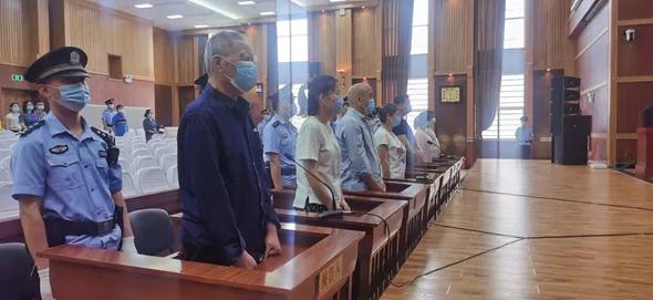 以“双修”为名骗奸女信徒，疯狂敛财近千万！又一*教邪**组织被打掉，教首被判19年！