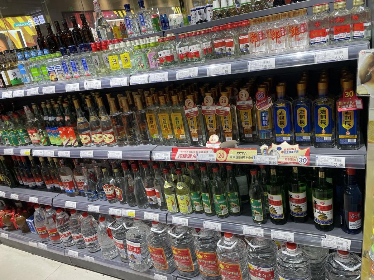 外观极丑的白酒,五款口感纯正的白酒推荐