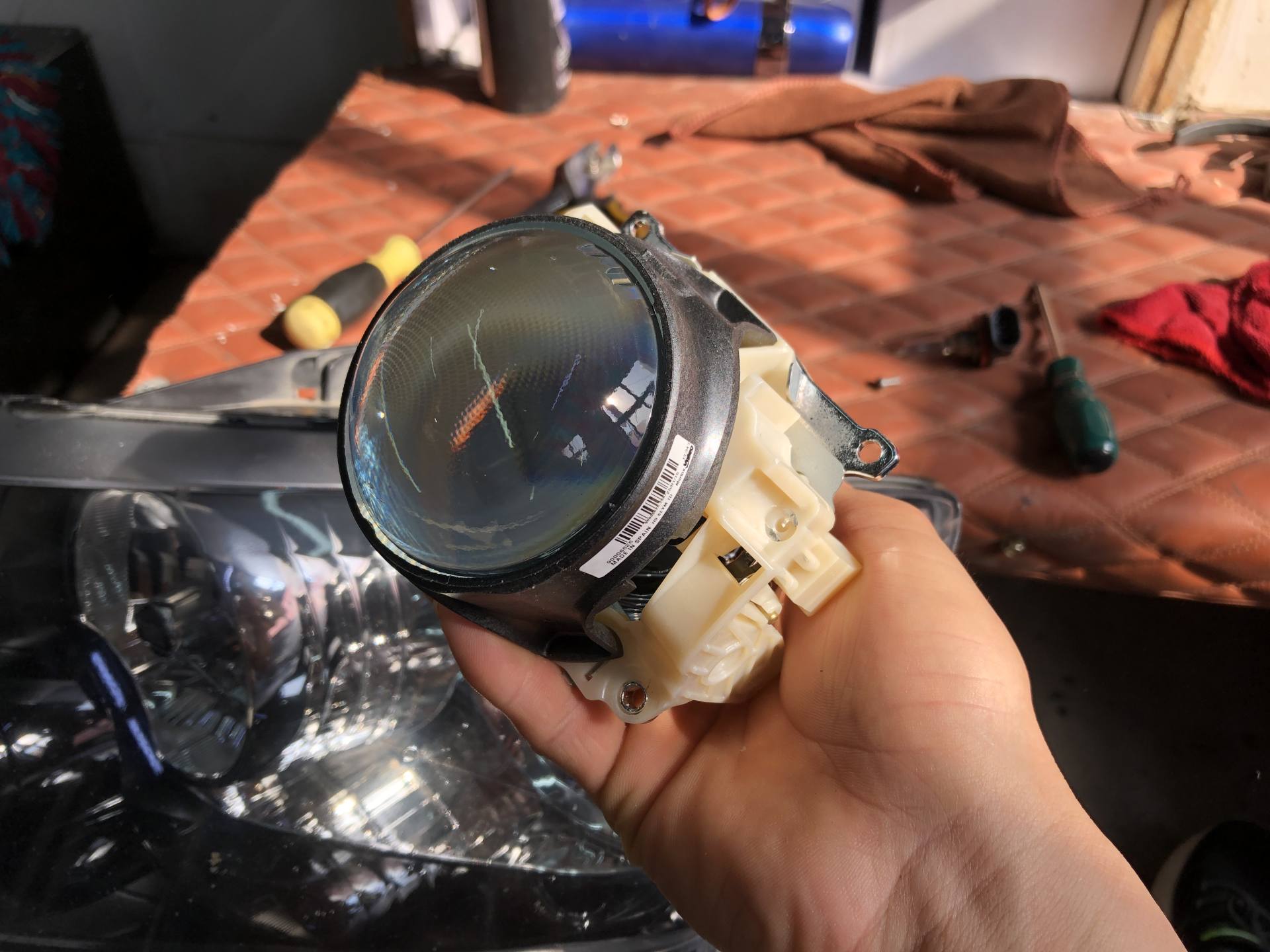 指南者改装自动大灯教程,指南者怎样自己更换车灯