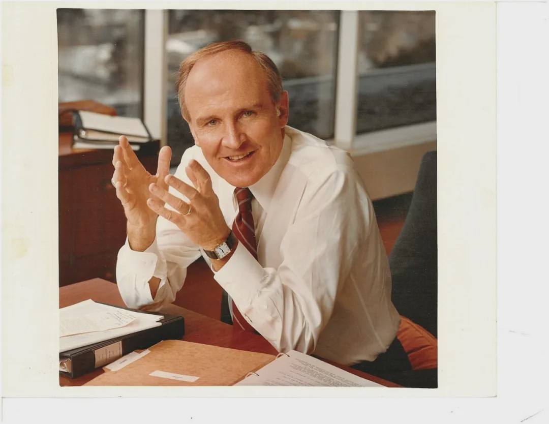 苏世民谈马云完整视频,苏世民和马云什么关系