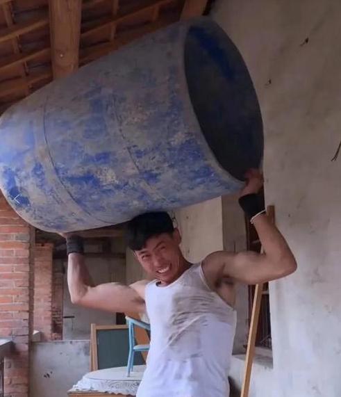 从北漂龙套到优酷拳皇，孙云涛孙宁两兄弟，终活成了周星驰