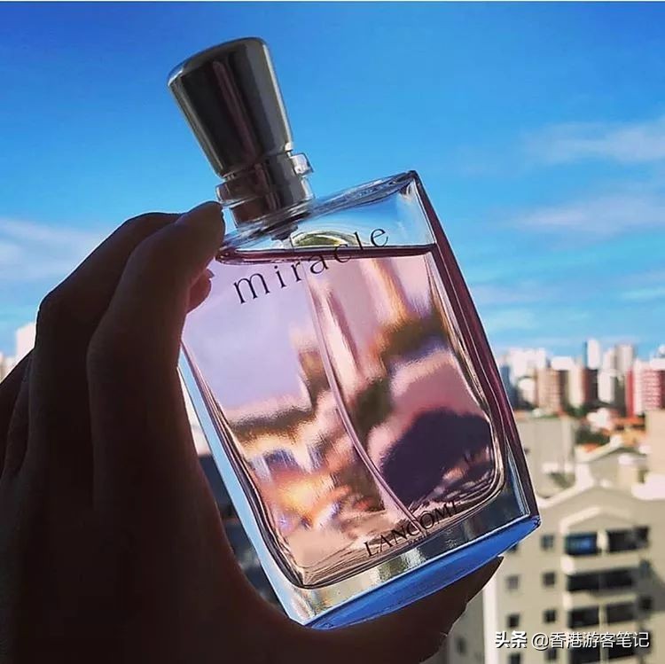 适合夏季喷的淡香水推荐一下,什么香水适合夏天用留香持久